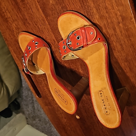 Coach Devon Leather Slide - Picture 5 of 8